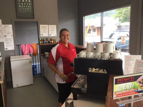 Redgates Café Steakhouse Seafood - Pubs and Clubs 3