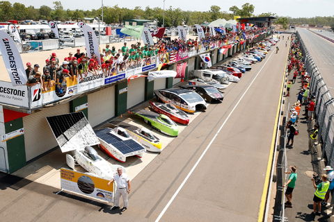 Bridgestone World Solar Challenge - Go Out 0