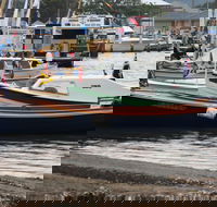 Davistown Putt Regatta and Wooden Boat Festival - Pubs and Clubs
