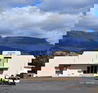 Mole Creek Market - Pubs and Clubs