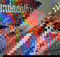 Psychedelic 70s Show The Retro Girls - Go Out
