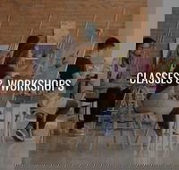 Small Leather Goods Making DIY Class - Go Out