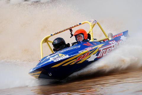 V8 Superboats - Go Out 0
