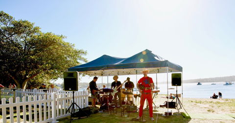 Watsons Bay Spring Market - Go Out 2