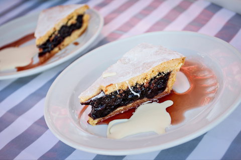 Young Cherry Blossom Long Lazy Lunch - Go Out 2