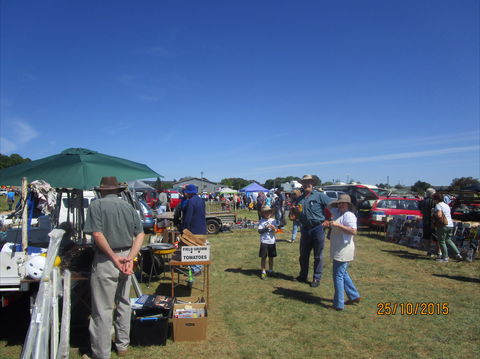Crookwell Rotary Swap Meet And Market Day - Pubs and Clubs 0