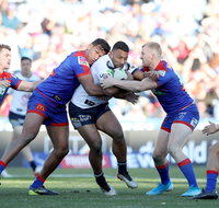 North Queensland Toyota Cowboys versus Newcastle Knights - Pubs and Clubs