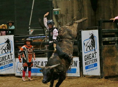 Top Gun And Young Gun Series Round 9 - Go Out 1