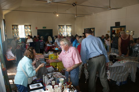 Twilight Markets At East Kurrajong - Go Out 0