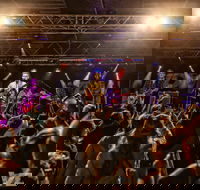 VDM Fest - Rock Edge Country Music Festival - Go Out