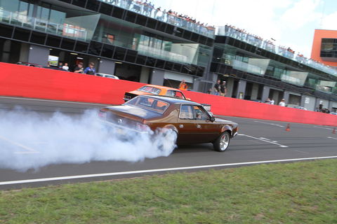 Bathurst Autofest - Go Out 0
