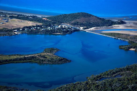 Causeway Lake Markets - Go Out 0