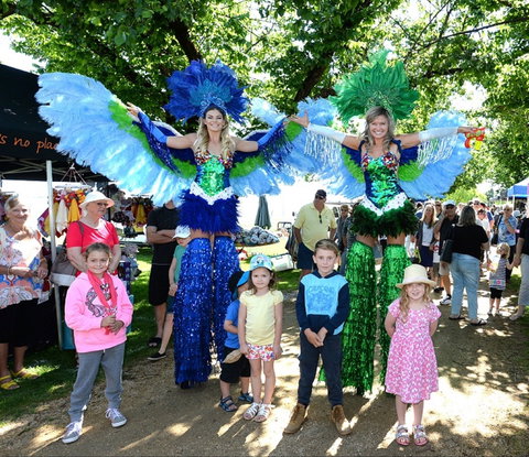 Christmas Monster Market - Go Out 0