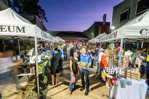 Hand Made Under The Stars - Twilight Market - Go Out 0