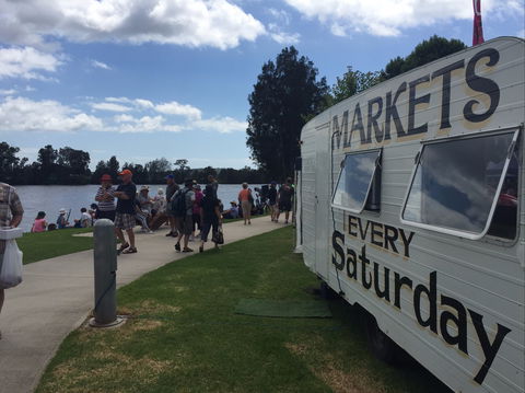 Moruya Country Market - Pubs and Clubs 2