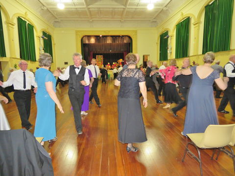 Old Style/New Vogue Dance Practice/Lessons - Pubs and Clubs 1