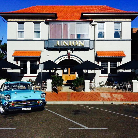 The Union Bar - Go Out 16