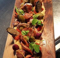 NINE 50 Restaurant  Bar - Pubs and Clubs