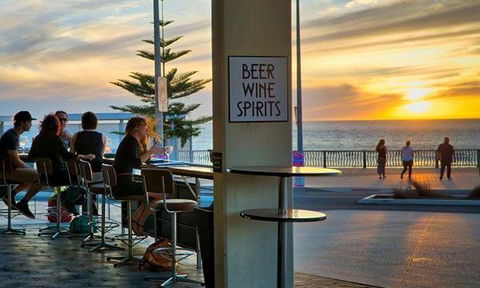 NINE 50 Restaurant & Bar - Go Out 1