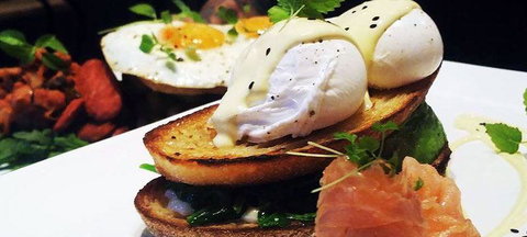 Red Lantern On Riley - Pubs and Clubs 0