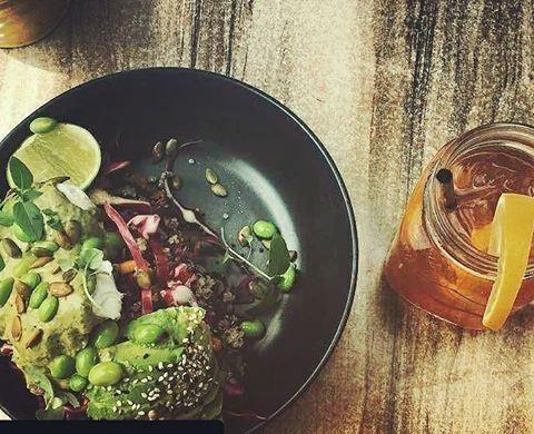 Red Lantern On Riley - Pubs and Clubs 8