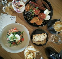 Gemelli Cafe Grill - Pubs and Clubs