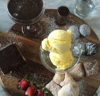 Rustique Co - Pubs and Clubs