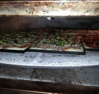 Taylors Lakes Pizza - Pubs and Clubs