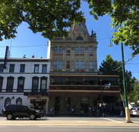 Shamrock Hotel - Go Out