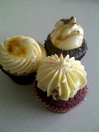 Cupcake Central - Go Out 0
