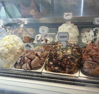 Gelateria Capriccio - Pubs and Clubs