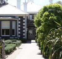 Eynesbury Homestead - Pubs and Clubs