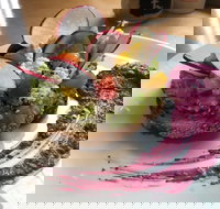 Ben Coffee and Kitchen - Go Out