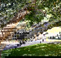 Cardinia Park Hotel - Pubs and Clubs