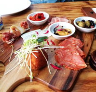 Cattinalla's Caffe  Wine Bar - Go Out