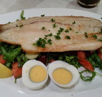 Finnigans Family Bistro - Pubs and Clubs