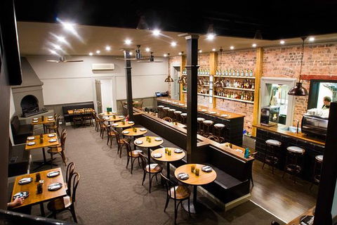 The Courthouse - Pubs and Clubs 0