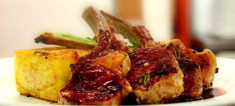 Glen Helen Homestead Lodge - Pubs and Clubs 3