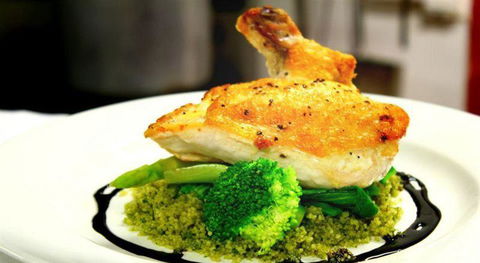 Glen Helen Homestead Lodge - Pubs and Clubs 8