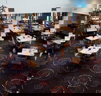 Dava Hotel - Pubs and Clubs