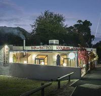 Kookaburra Hotel - Go Out