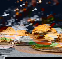 Middel's Tapas Bar and Restaurant - Pubs and Clubs