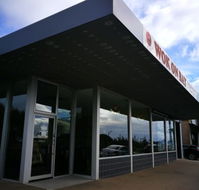Wok On Bay - Pubs and Clubs