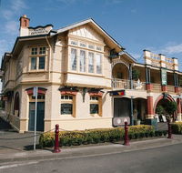 Mickey Bourke's Koroit Hotel - Pubs and Clubs