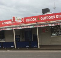 Poppies Cafe - Pubs and Clubs