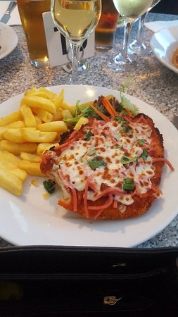 Bridgewater Hotel On Loddon - Go Out 0