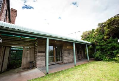 The 12 Apostles Inn / Princetown Tavern - Go Out 9