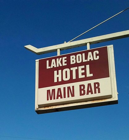 Lake Bolac Hotel - Go Out 0