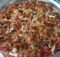 Lakes Pizza  Fish 'n' Chips - Go Out