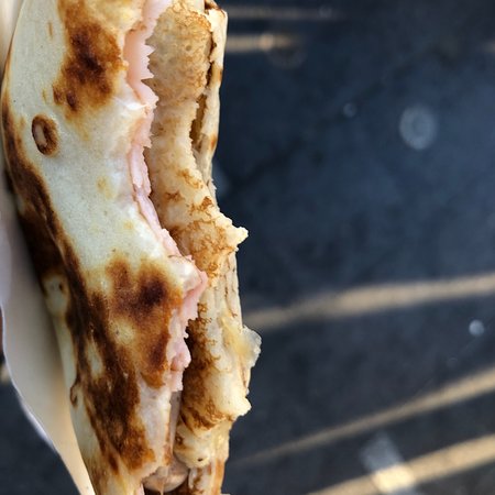 French Kiss Creperie World Square - Go Out 0